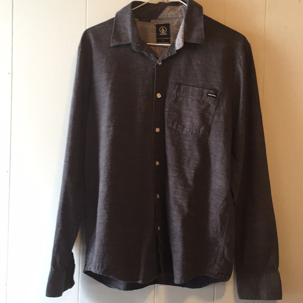 ***SOLD***Men’s Volcom Grey Button Down Sz Small - Picture 2 of 8
